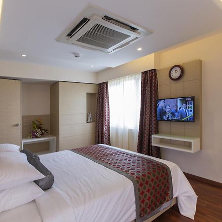 The President Hotel Bangalore Værelse billede