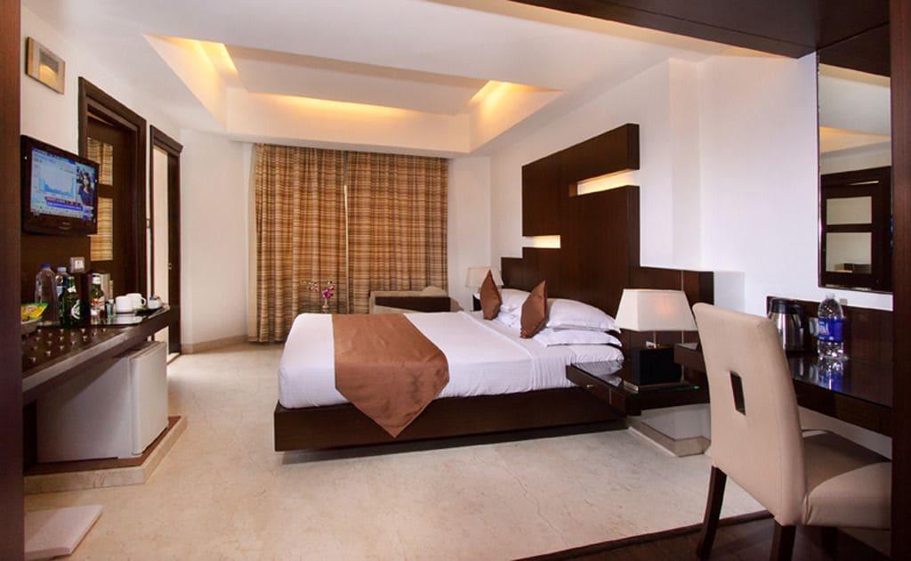 The President Hotel Bangalore Eksteriør billede