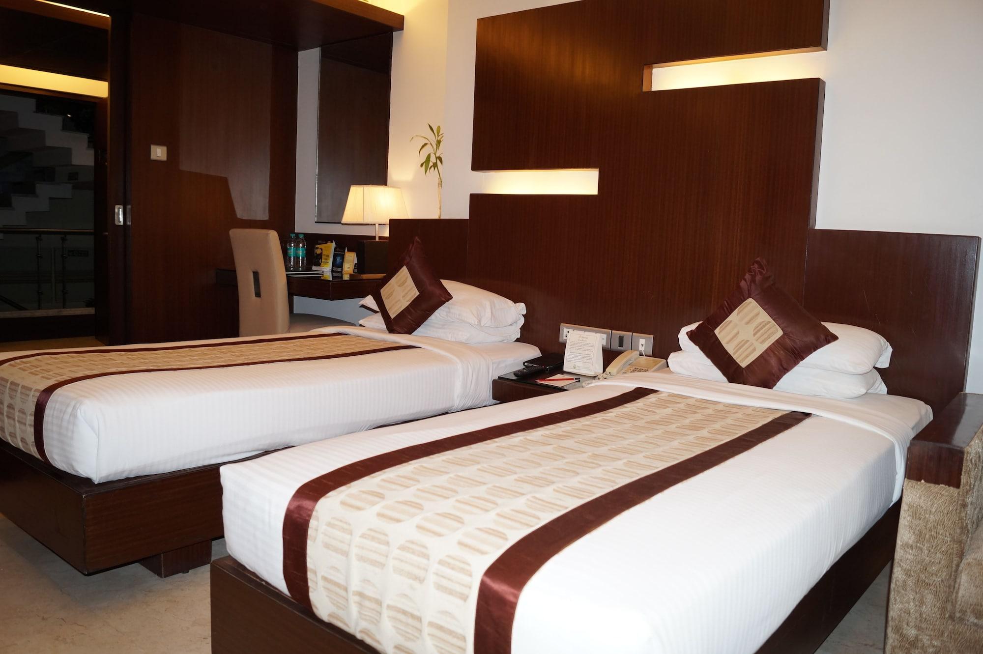 The President Hotel Bangalore Eksteriør billede
