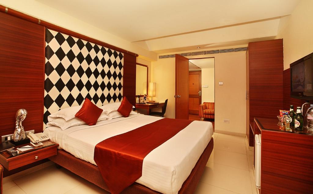 The President Hotel Bangalore Eksteriør billede