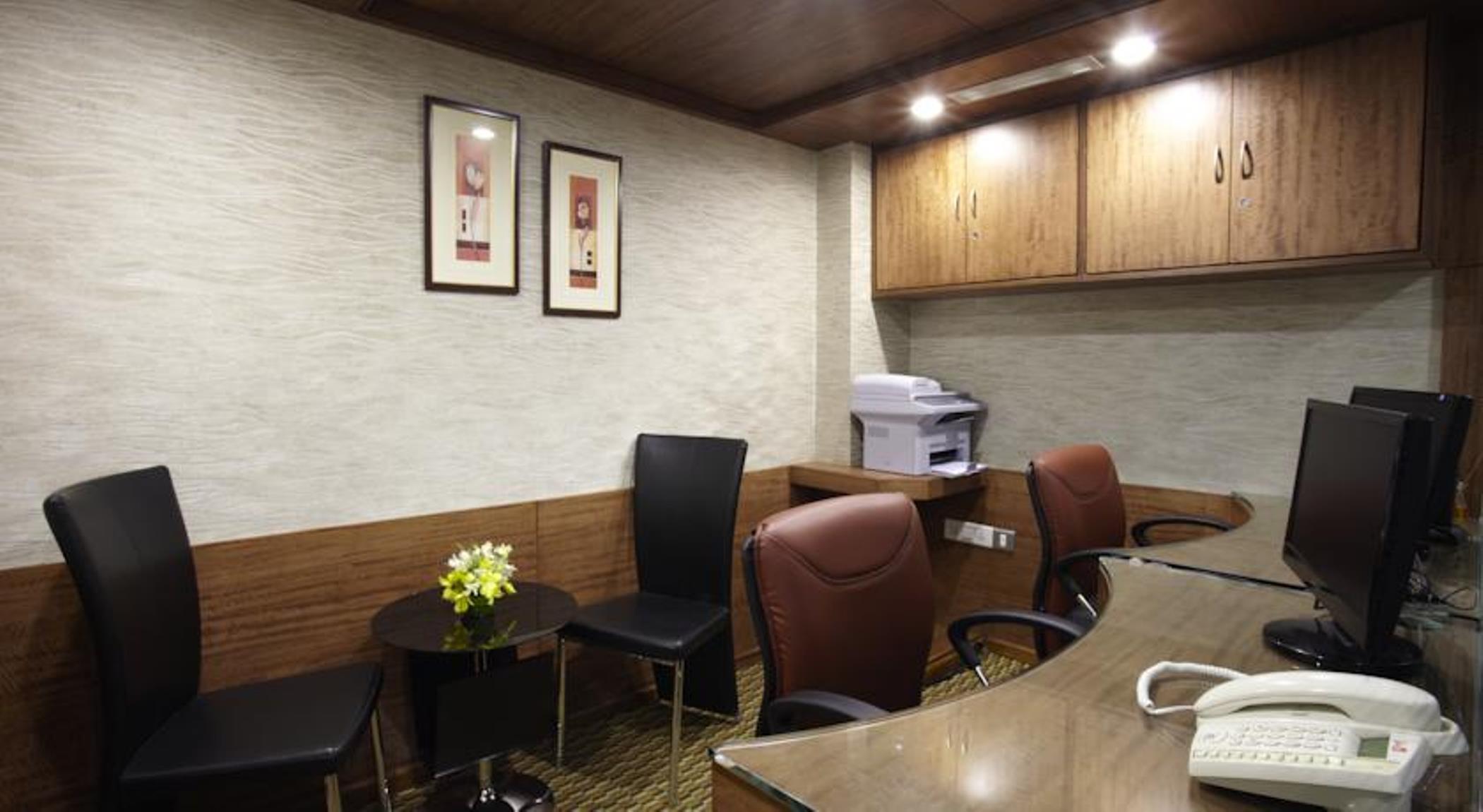 The President Hotel Bangalore Eksteriør billede